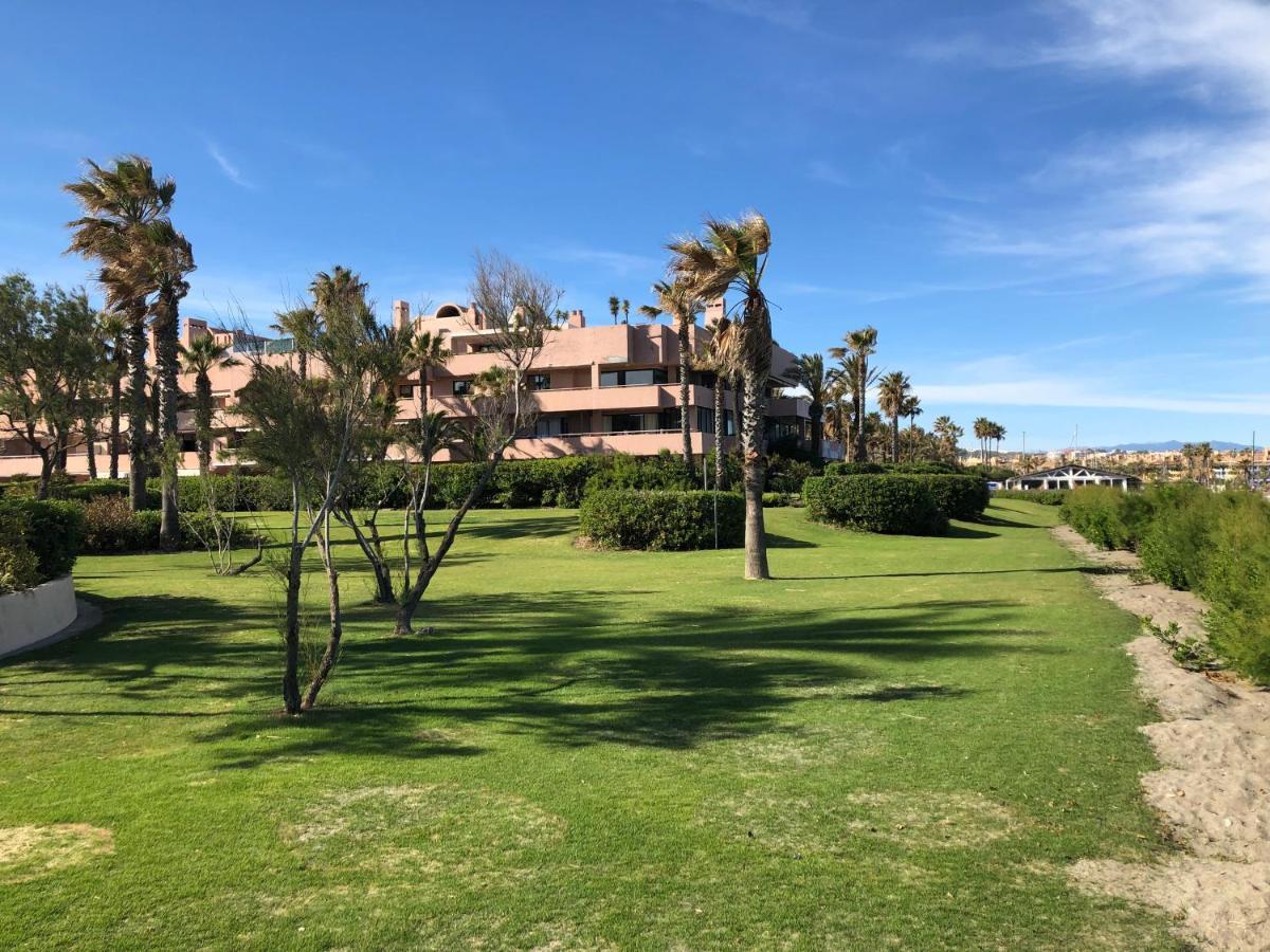 Flor Del Campo Apartman Sotogrande Kültér fotó